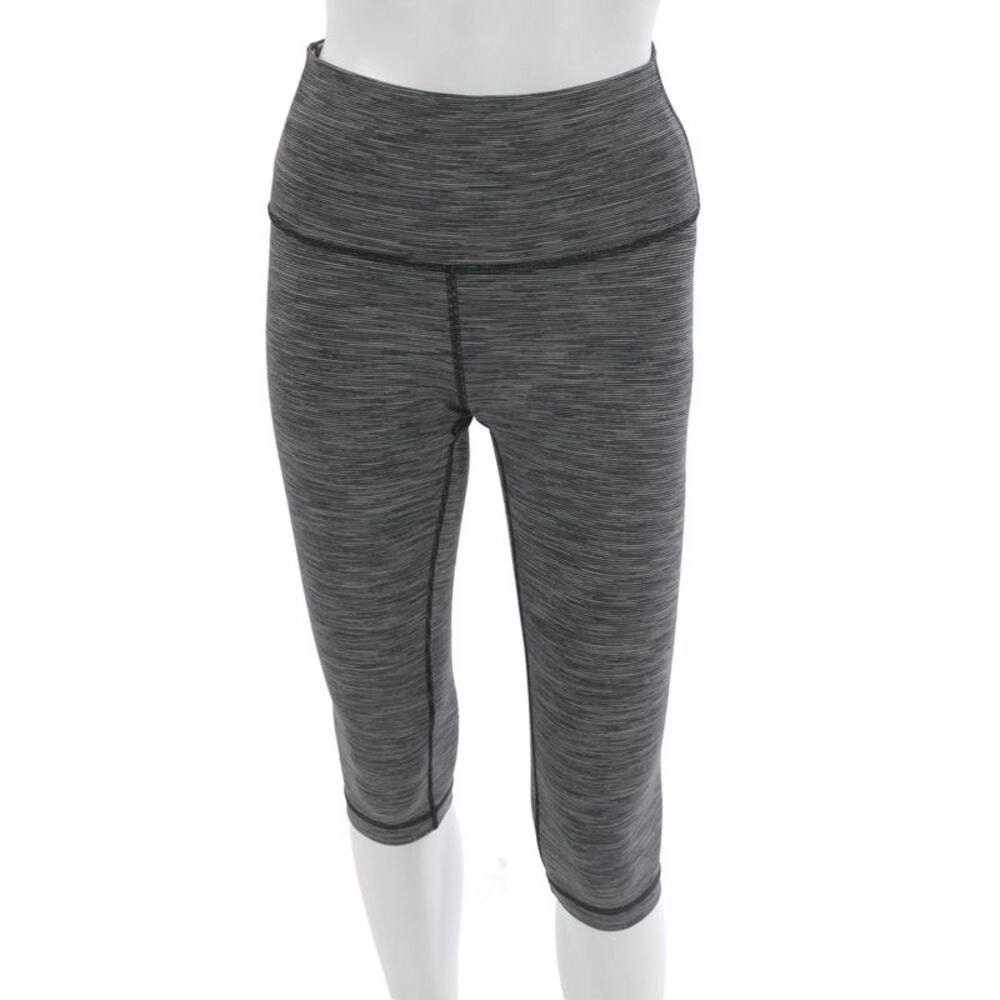 Lululemon Women Gray Striped Polyester Capri Leggings Athletic Size 6